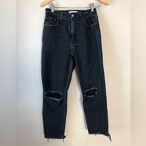 🔶 Abercrombie & Fitch | High Rise Distressed Mom Black Jeans